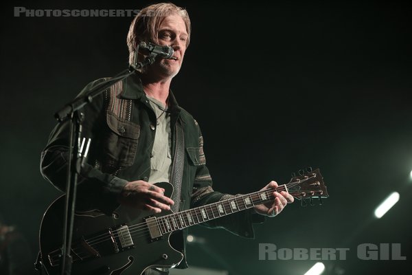 QUEENS OF THE STONE AGE - 2023-11-07 - PARIS - Accor Arena - Joshua Michael Homme III